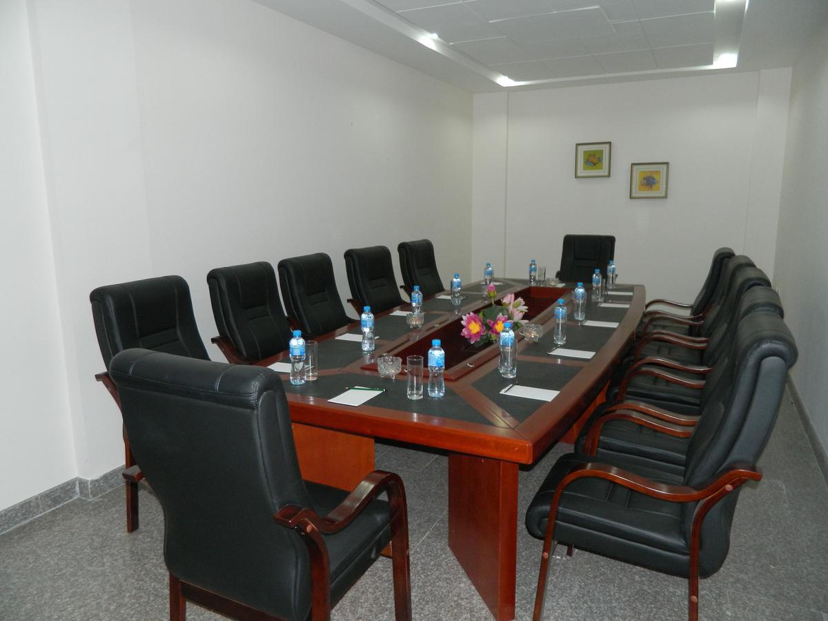 Wanasa Hotel Apartments Maszkat Kültér fotó